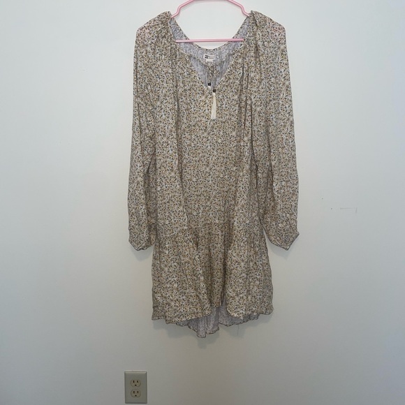 Billabong NWT Dream Isle Charmer Yellow Floral Dress Size Small Oversized - Picture 3 of 9